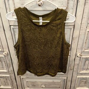 Lululemon tank top